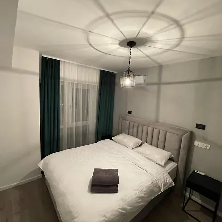 Good Location Near Promenada Mall فندق 5*